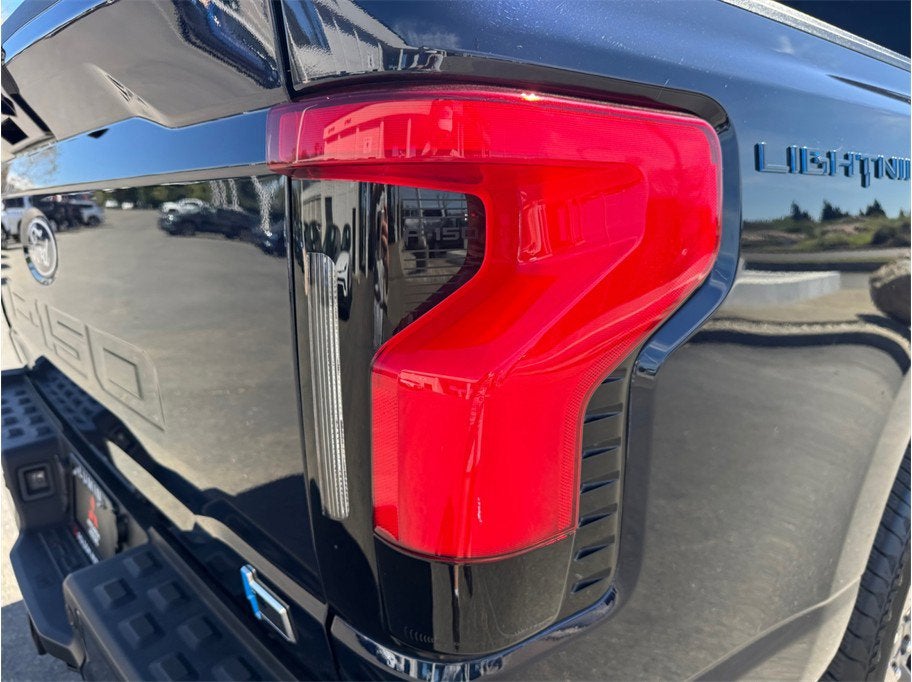 2024 Ford F-150 Lightning Flash