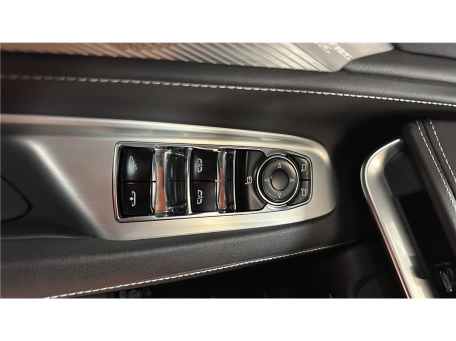 2024 Chevrolet Corvette 2LT