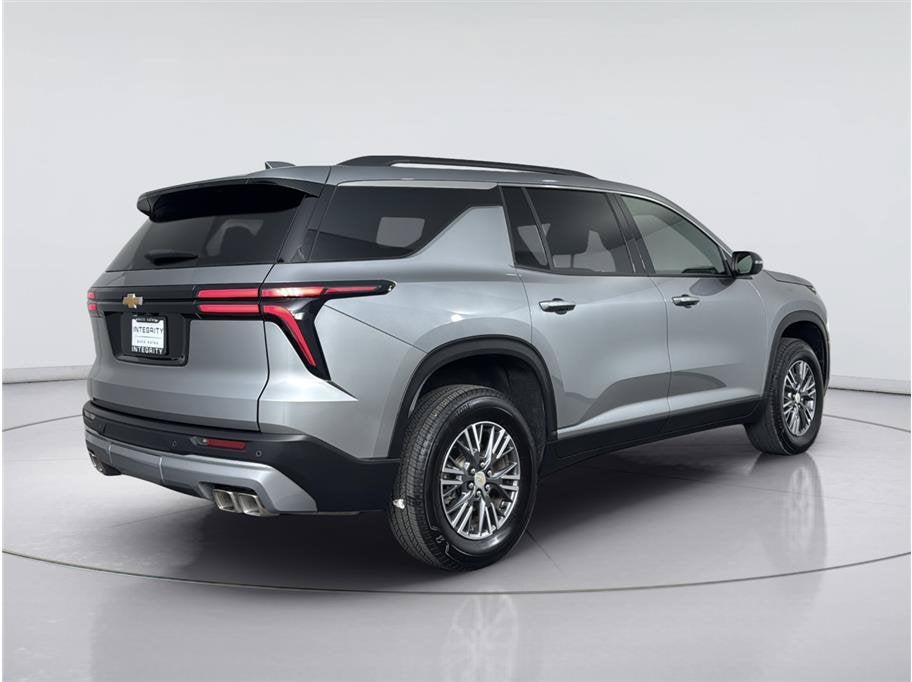 2026 Chevrolet Traverse AWD LT