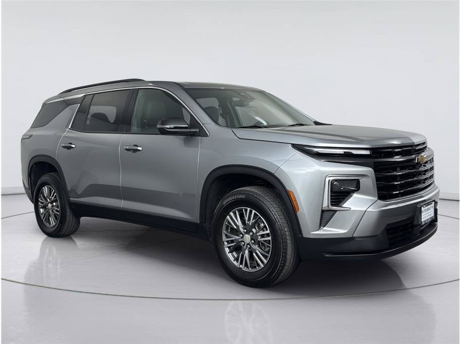 2026 Chevrolet Traverse AWD LT