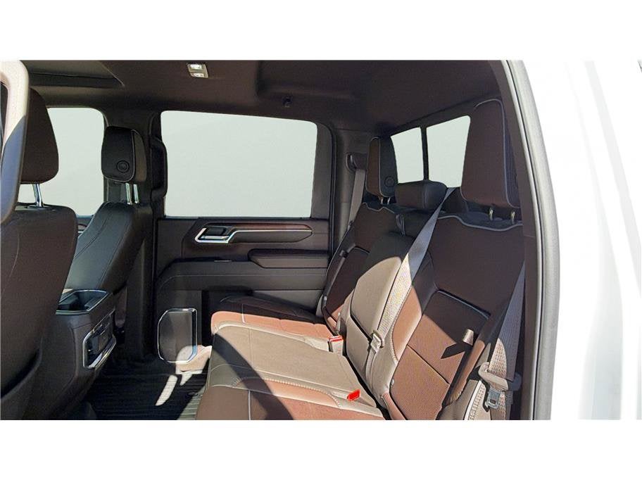 2025 GMC Sierra 3500HD Denali