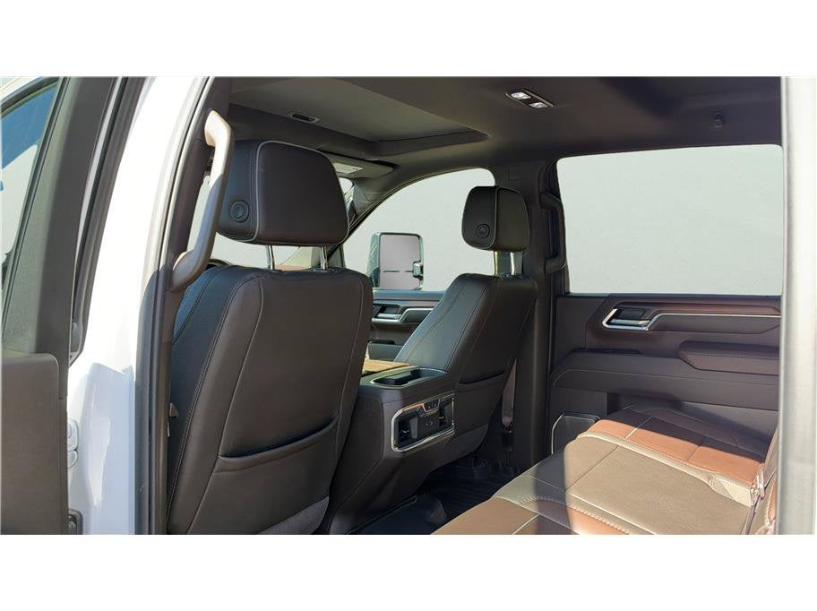 2025 GMC Sierra 3500HD Denali