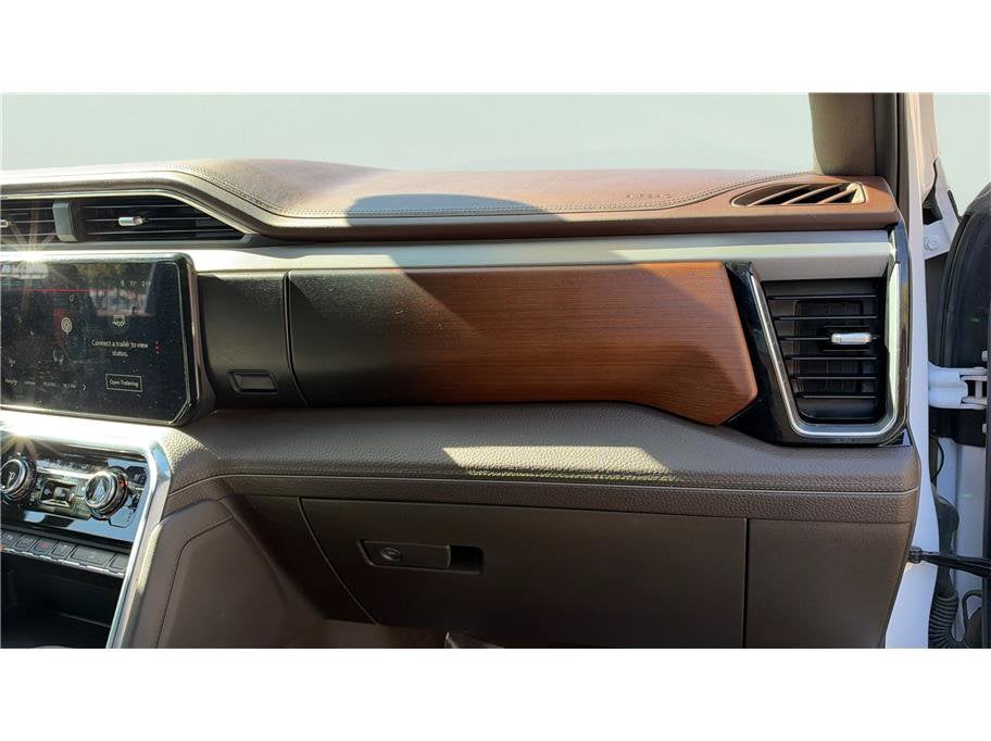 2025 GMC Sierra 3500HD Denali