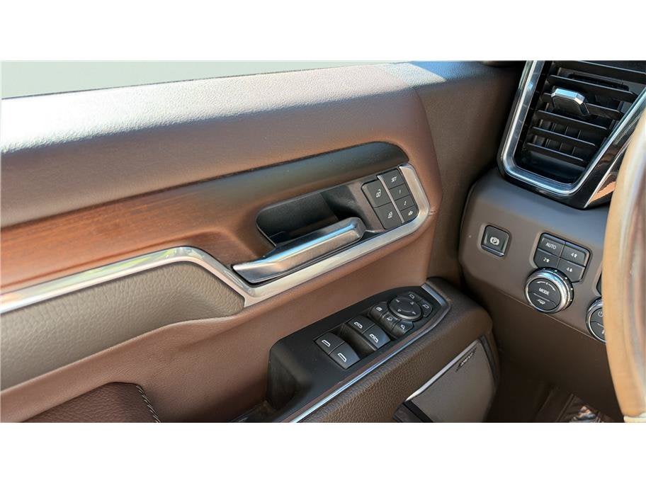 2025 GMC Sierra 3500HD Denali