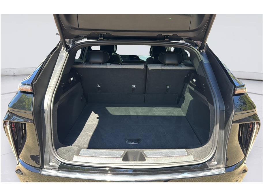 2024 Cadillac LYRIQ Tech