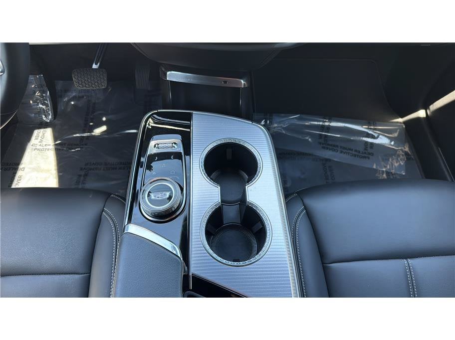2024 Cadillac LYRIQ Tech