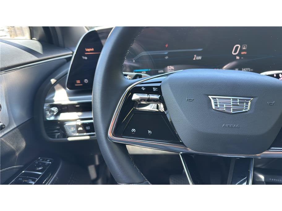 2024 Cadillac LYRIQ Tech