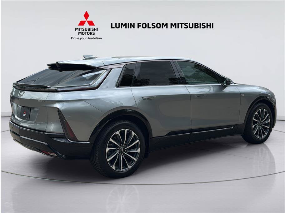 2024 Cadillac LYRIQ Sport