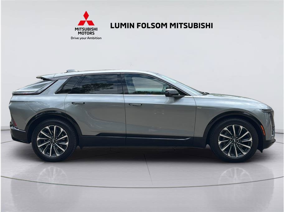 2024 Cadillac LYRIQ Sport