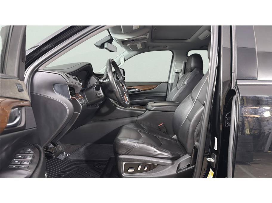 2020 Cadillac Escalade ESV Luxury