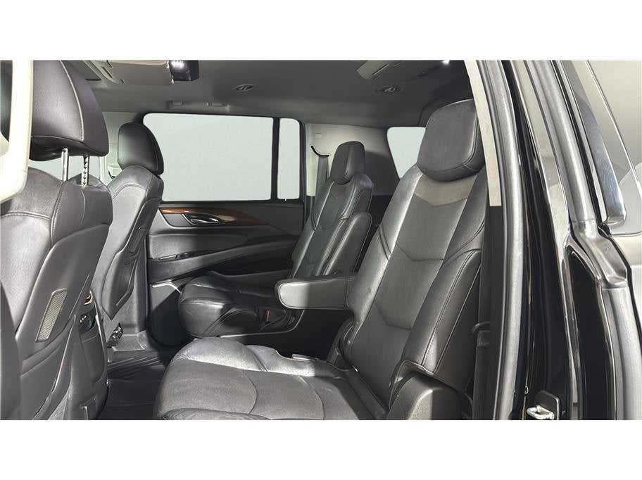 2020 Cadillac Escalade ESV Luxury