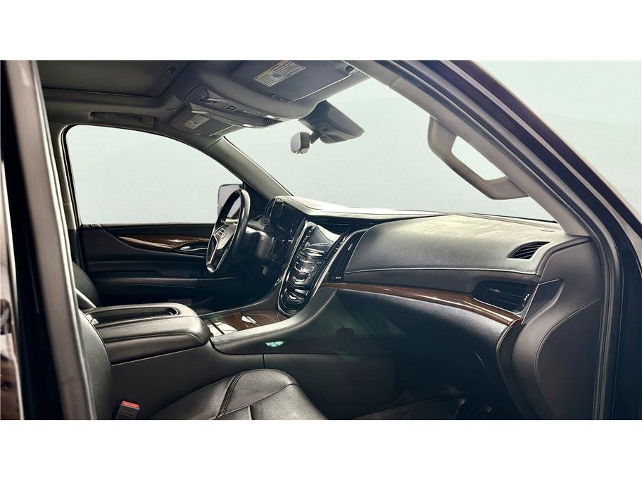 2020 Cadillac Escalade ESV Luxury