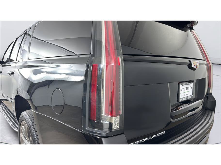 2020 Cadillac Escalade ESV Luxury