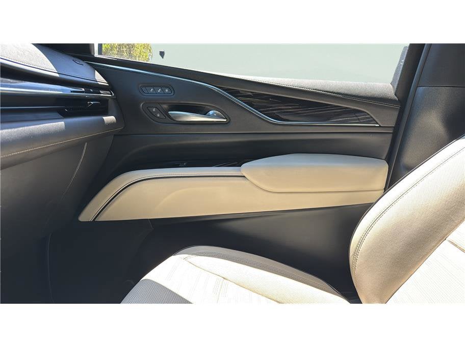 2021 Cadillac Escalade ESV Sport