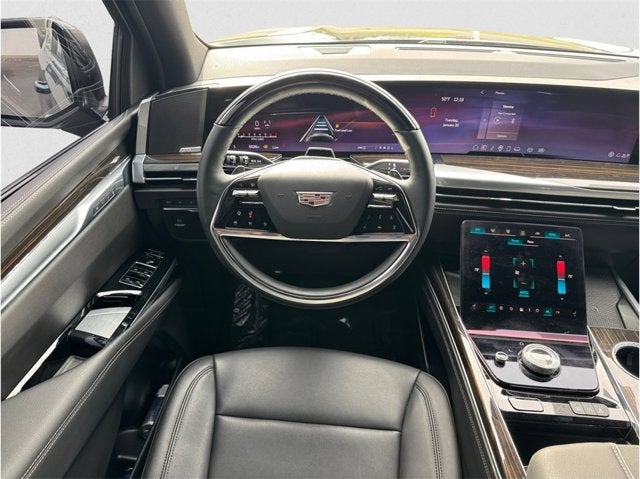 2025 Cadillac Escalade ESV 4WD Luxury