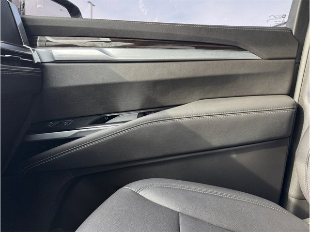 2025 Cadillac Escalade ESV 4WD Luxury