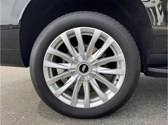 2025 Cadillac Escalade ESV 4WD Luxury