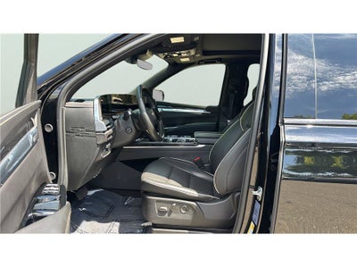 2025 Cadillac Escalade ESV 4WD Sport