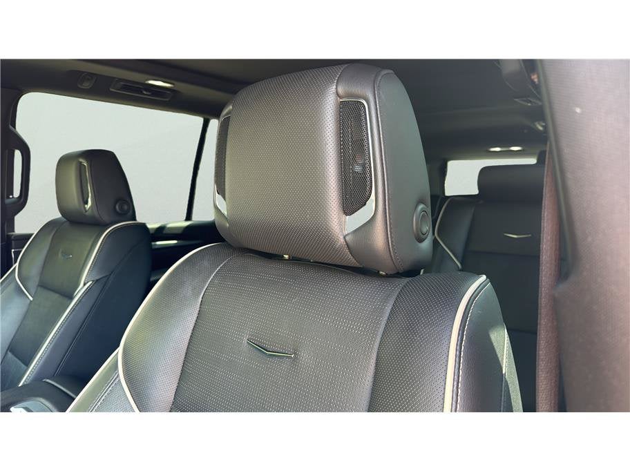 2025 Cadillac Escalade ESV 4WD Sport