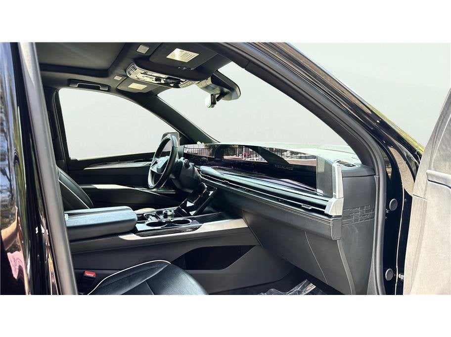 2025 Cadillac Escalade ESV 4WD Sport