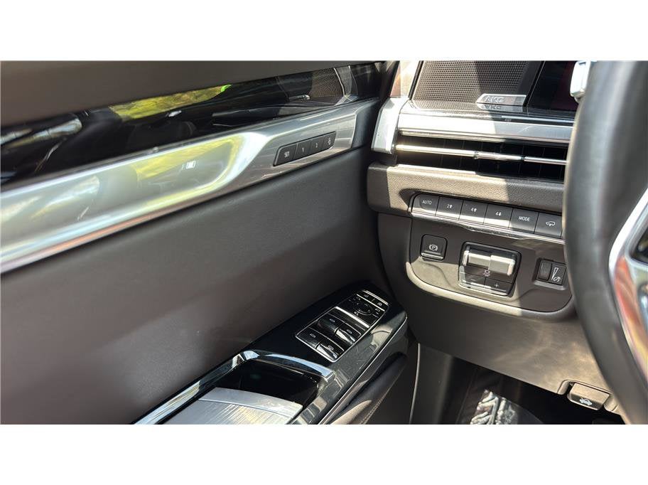2025 Cadillac Escalade ESV 4WD Sport