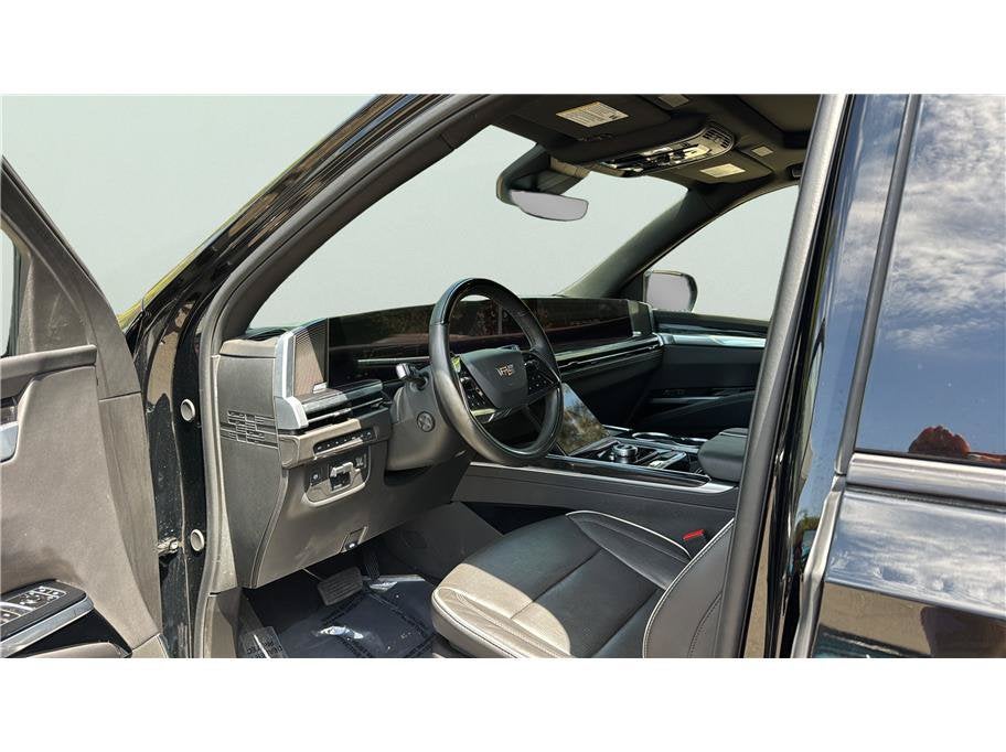 2025 Cadillac Escalade ESV 4WD Sport