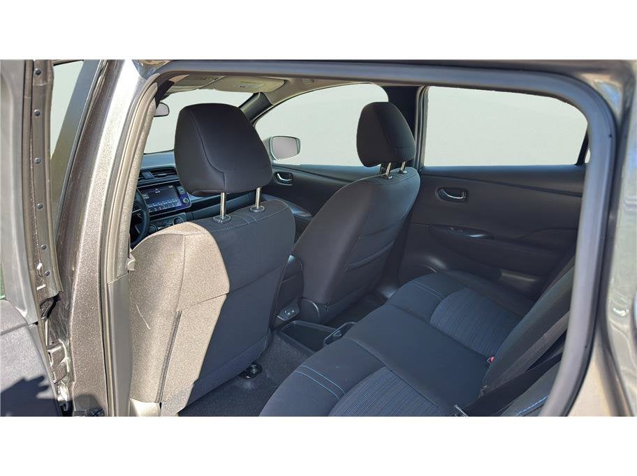 2025 Nissan LEAF S