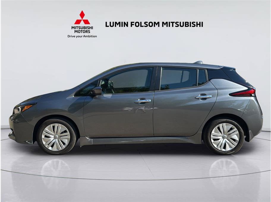 2025 Nissan LEAF S