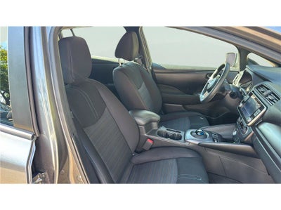 2025 Nissan LEAF S