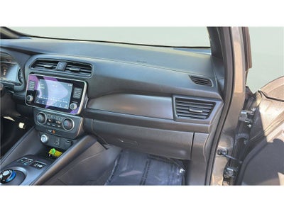 2025 Nissan LEAF S