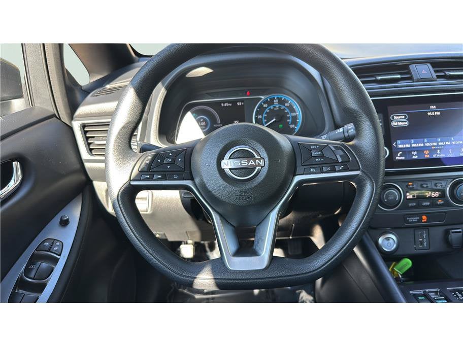 2025 Nissan LEAF S