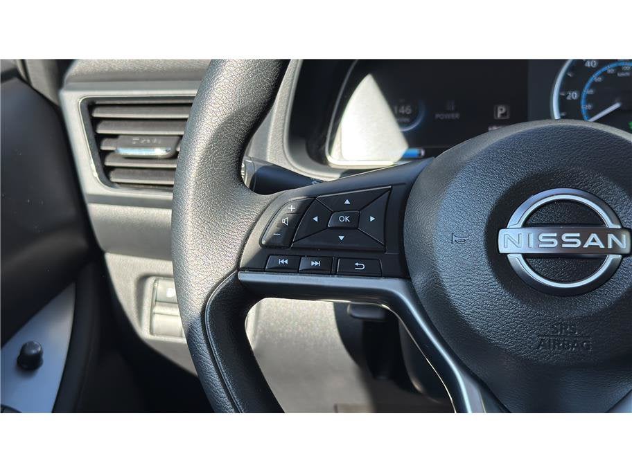 2025 Nissan LEAF S