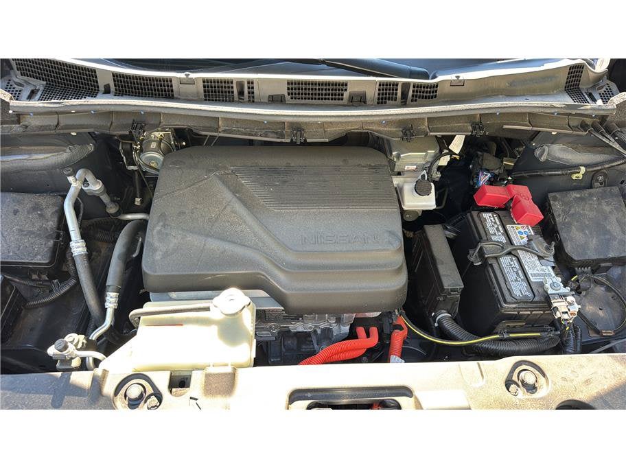 2025 Nissan LEAF S
