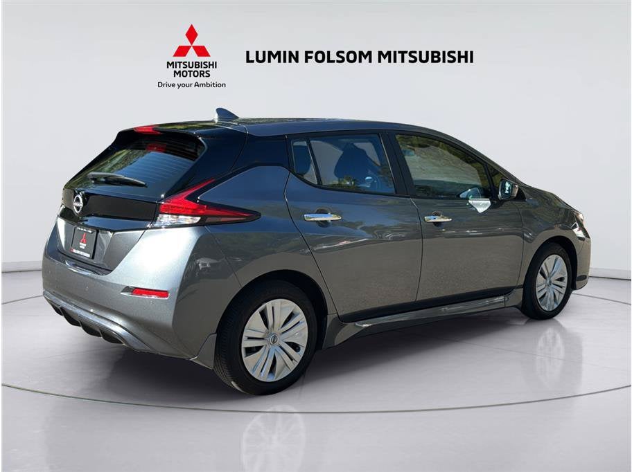 2025 Nissan LEAF S