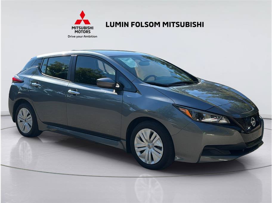 2025 Nissan LEAF S