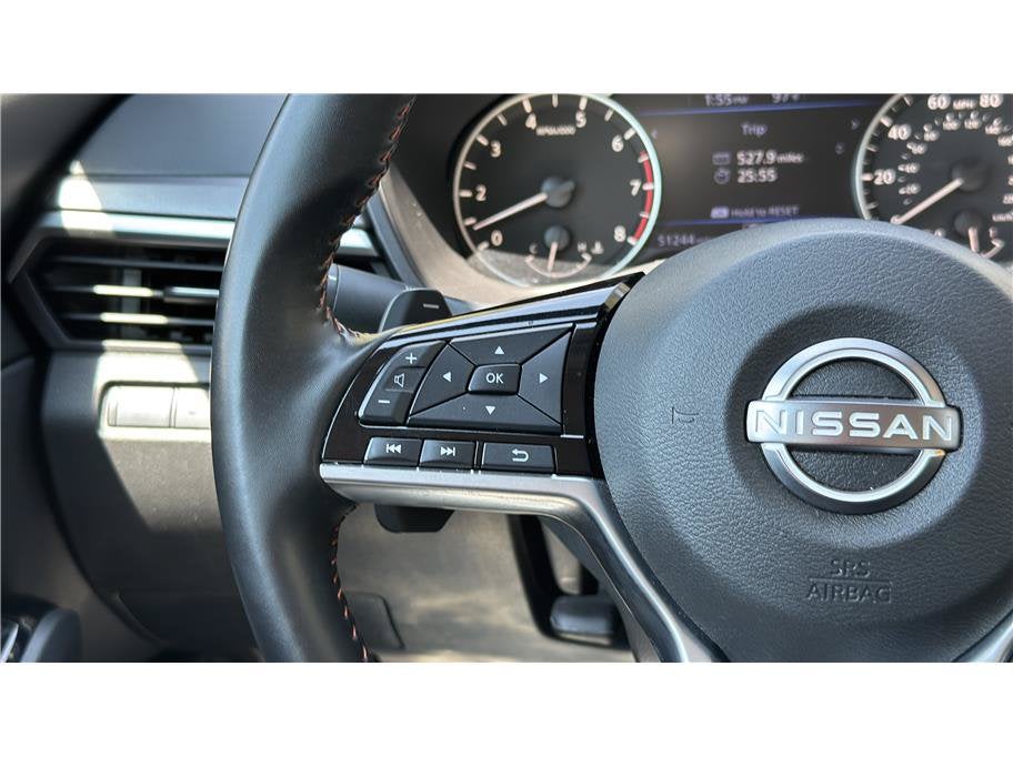2025 Nissan Altima SR