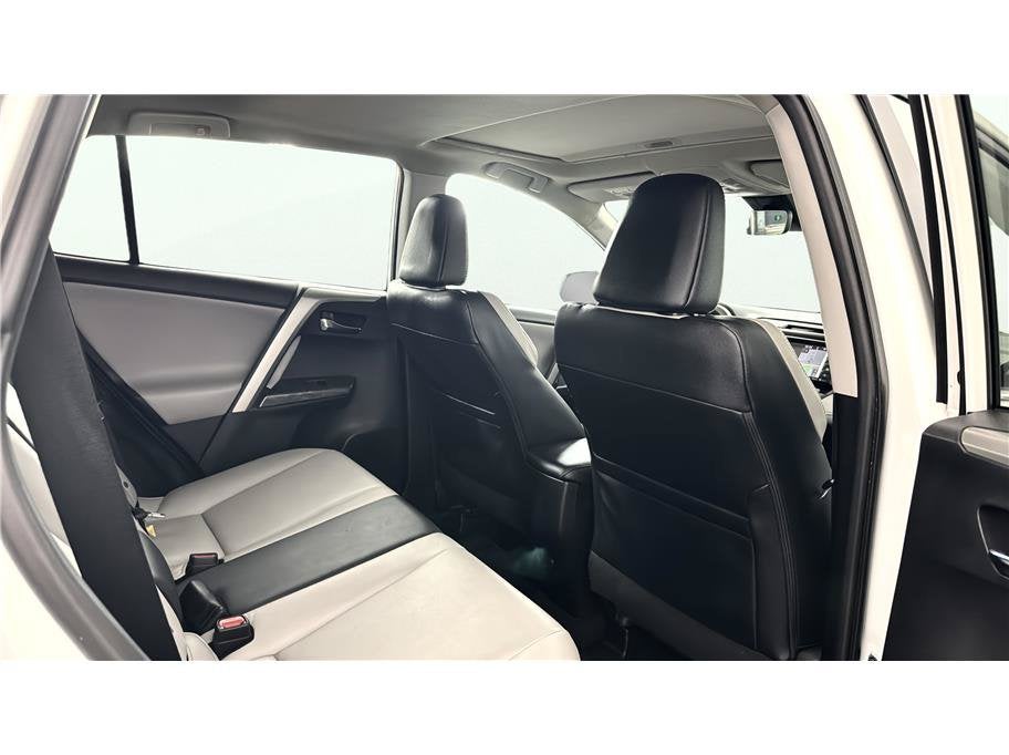 2017 Toyota RAV4 Platinum Sport Utility 4D