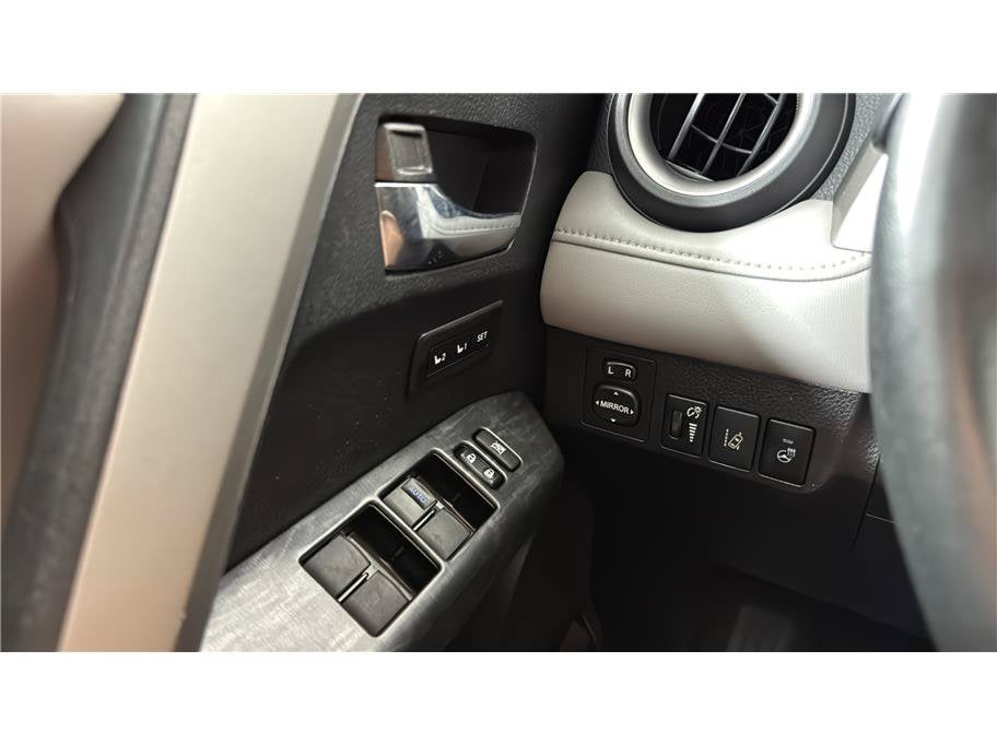 2017 Toyota RAV4 Platinum Sport Utility 4D