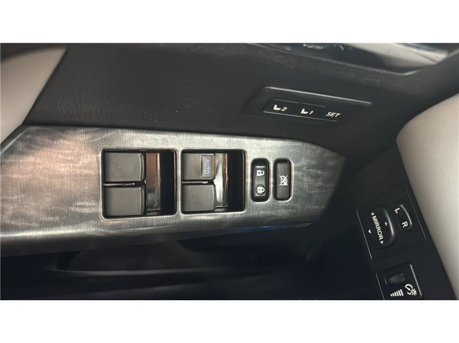 2017 Toyota RAV4 Platinum Sport Utility 4D