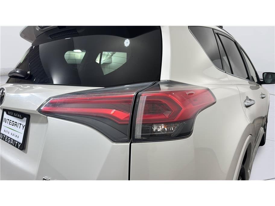 2017 Toyota RAV4 Platinum Sport Utility 4D