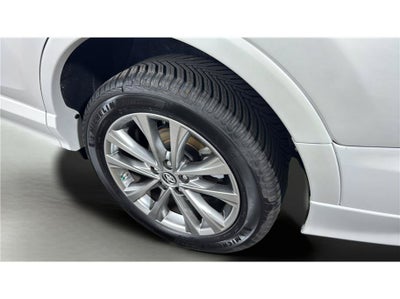 2017 Toyota RAV4 Platinum Sport Utility 4D