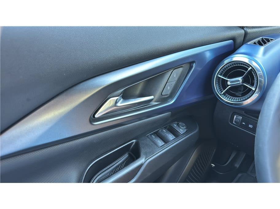 2024 Chevrolet Equinox EV LT