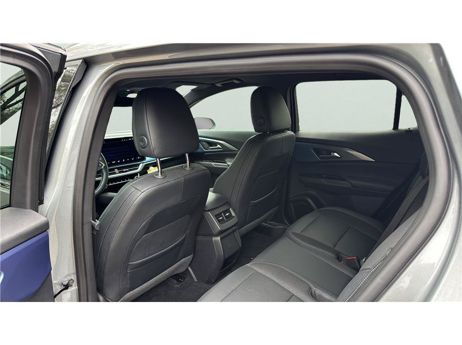 2024 Chevrolet Equinox EV LT