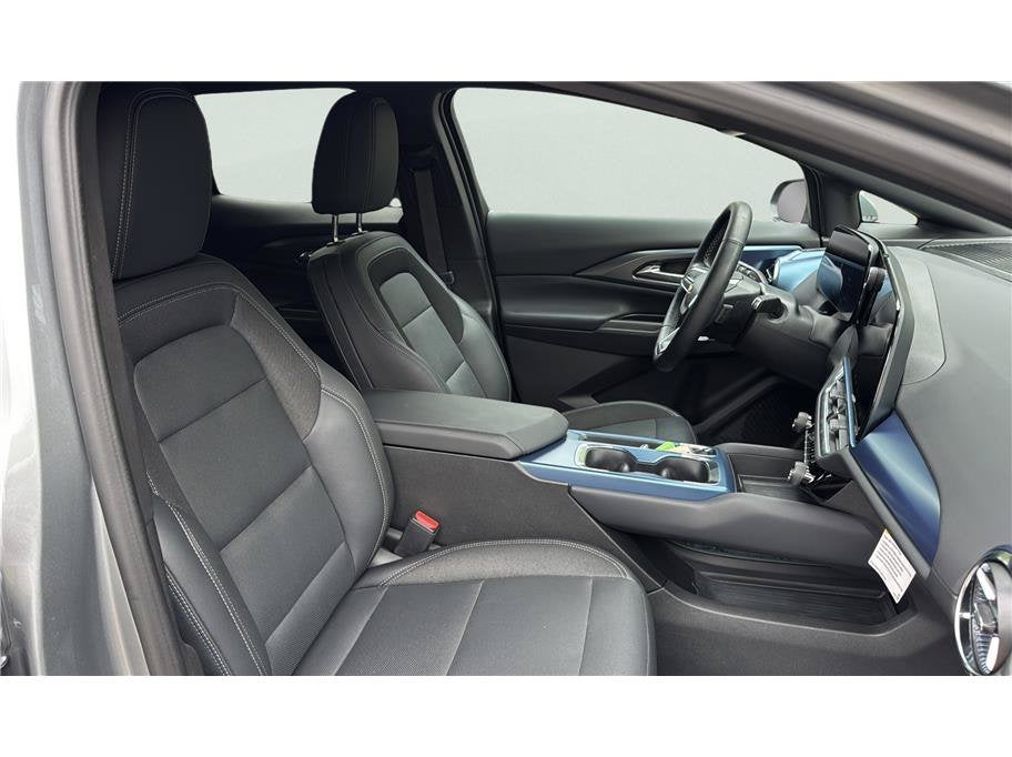 2024 Chevrolet Equinox EV LT