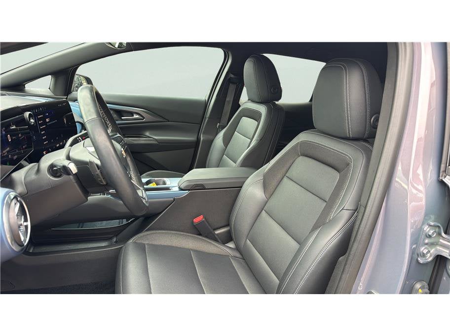 2024 Chevrolet Equinox EV LT