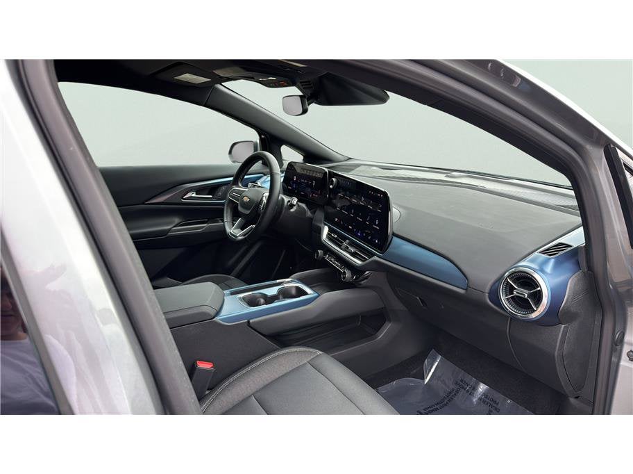 2024 Chevrolet Equinox EV LT