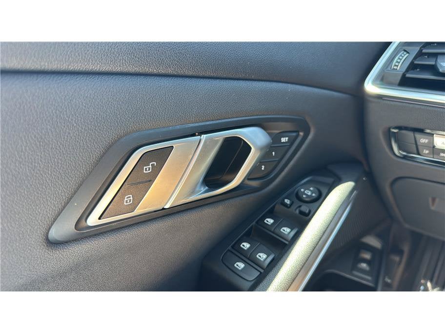 2021 BMW 3 Series 330i