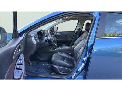 2018 Mazda Mazda3 4-Door Touring
