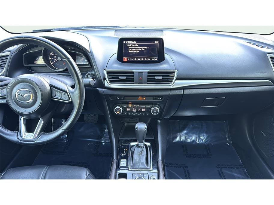 2018 Mazda Mazda3 4-Door Touring