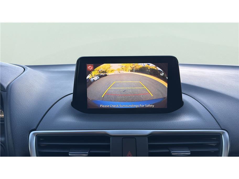 2018 Mazda Mazda3 4-Door Touring